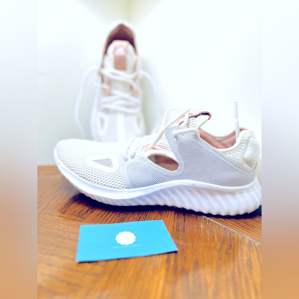 Adidas Sneaker for women